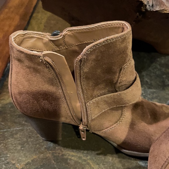 Indigo Rd. Ankle Boots - Picture 4 of 4